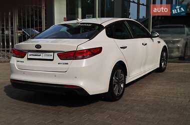 Седан Kia Optima 2017 в 