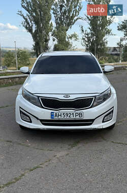 Седан Kia Optima 2015 в Червоному Донце