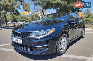 Седан Kia Optima 2016 в Одессе