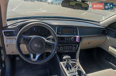Седан Kia Optima 2016 в 