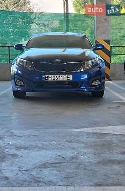 Седан Kia Optima 2015 в 
