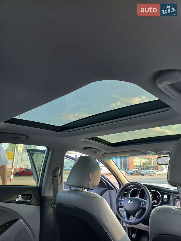 Седан Kia Optima 2012 в Одессе