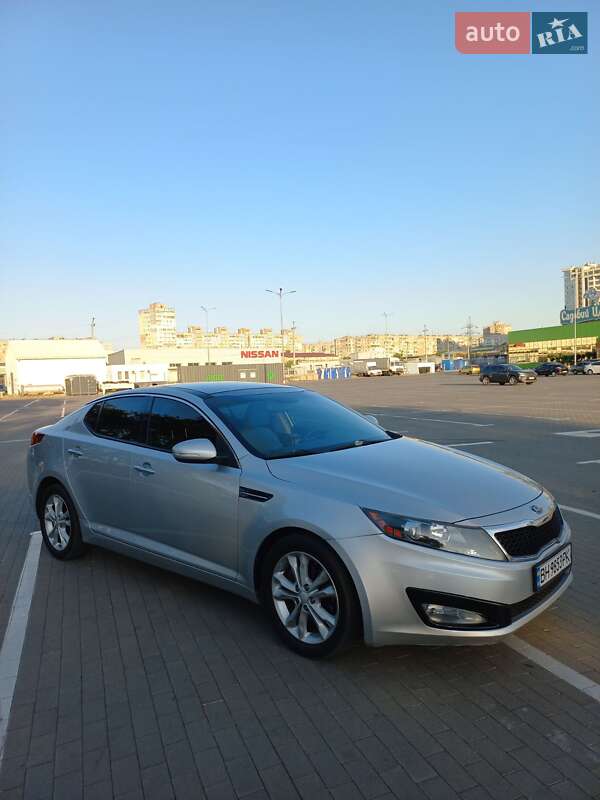 Седан Kia Optima 2012 в Одессе