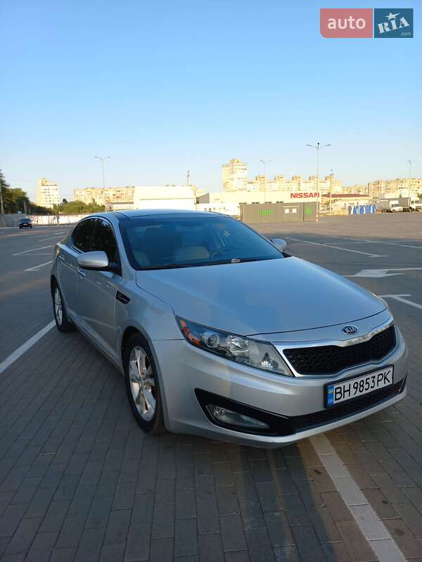 Седан Kia Optima 2012 в Одессе