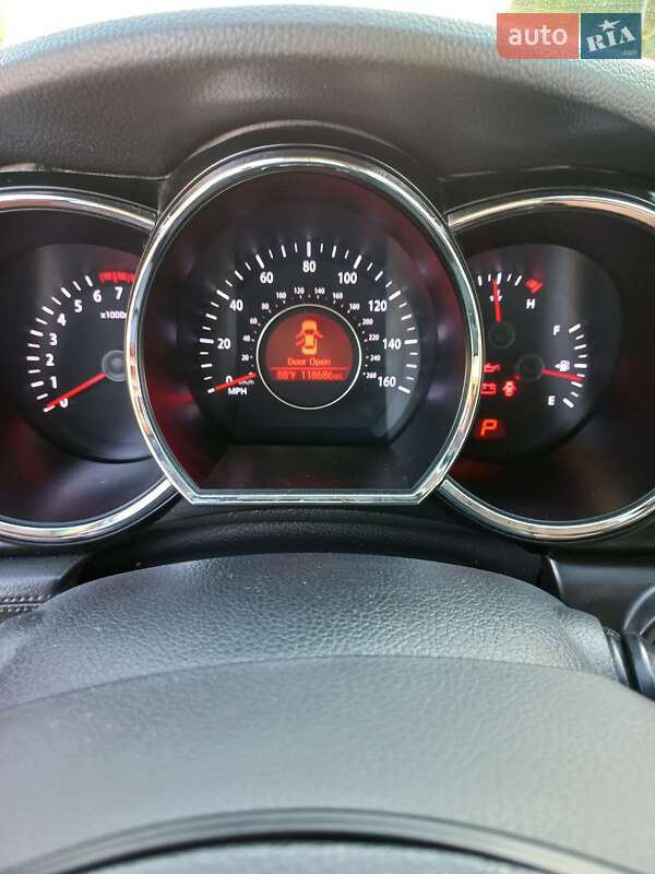 Седан Kia Optima 2012 в Одессе