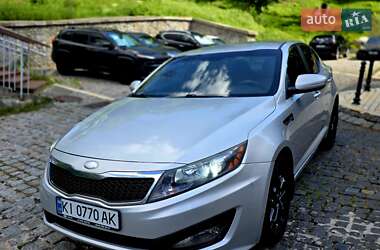 Седан Kia Optima 2012 в Киеве