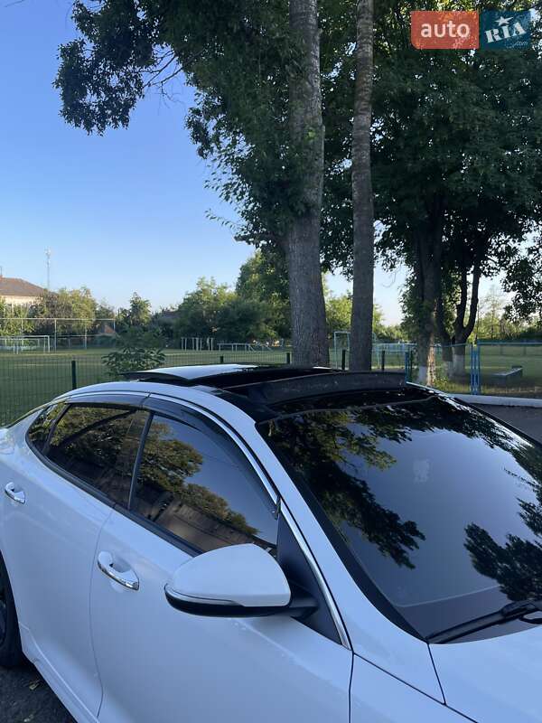 Седан Kia Optima 2016 в Виннице