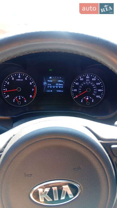 Седан Kia Optima 2015 в Ивано-Франковске