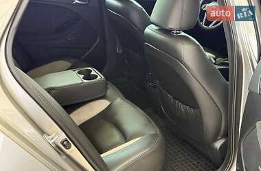 Седан Kia Optima 2011 в 