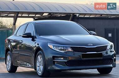 Седан Kia Optima 2016 в Запоріжжі
