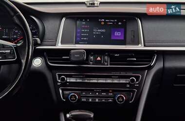 Седан Kia Optima 2019 в 