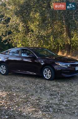 Седан Kia Optima 2017 в Лебедині