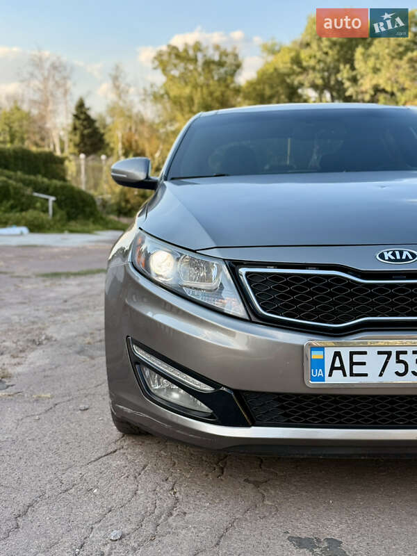 Седан Kia Optima 2012 в Кривом Роге