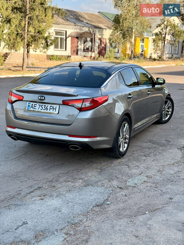 Седан Kia Optima 2012 в Кривом Роге