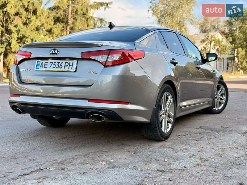 Седан Kia Optima 2012 в Кривом Роге