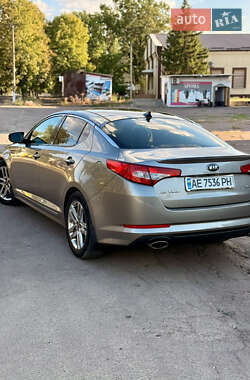 Седан Kia Optima 2012 в Кривом Роге