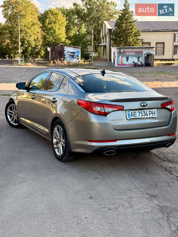 Седан Kia Optima 2012 в Кривом Роге