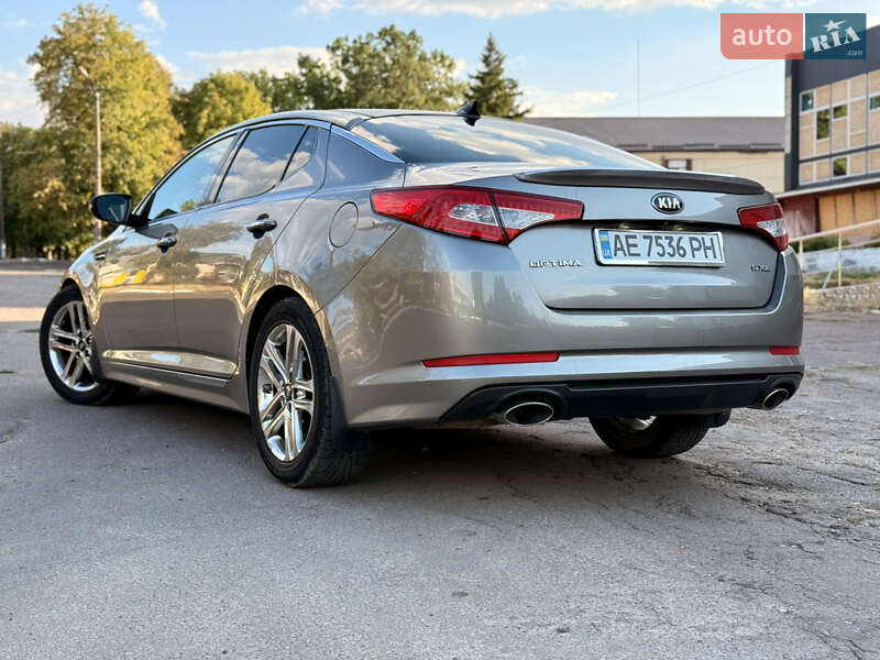 Седан Kia Optima 2012 в Кривом Роге