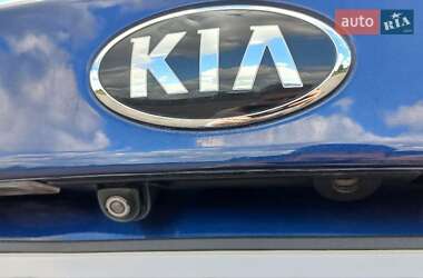 Седан Kia Optima 2016 в 