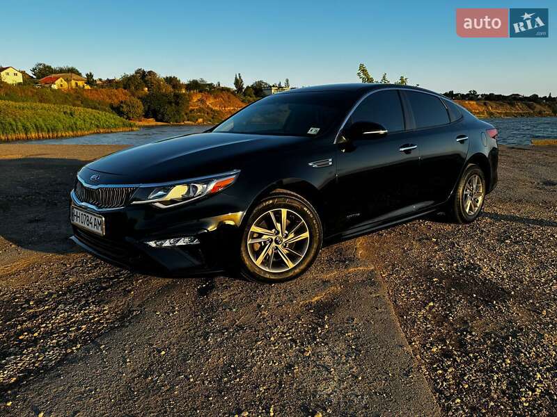 Седан Kia Optima 2019 в Одессе