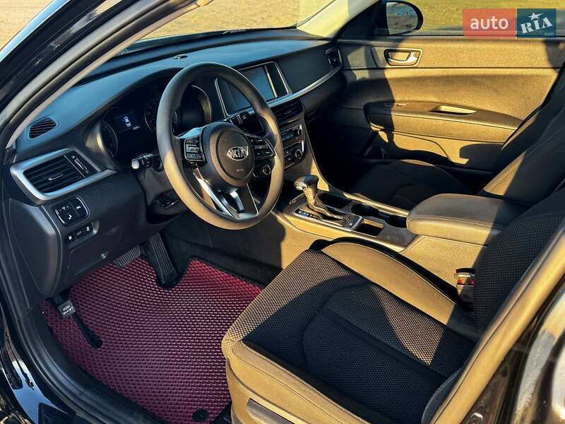 Седан Kia Optima 2019 в Одессе
