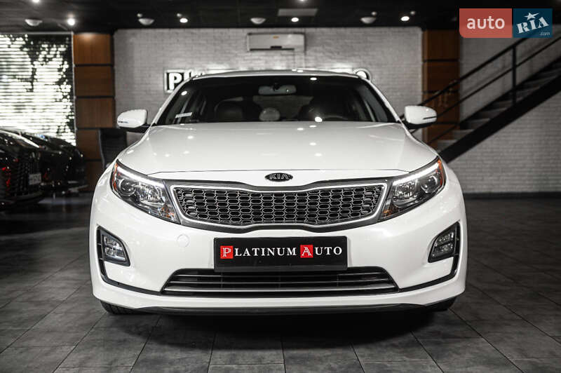 Седан Kia Optima 2015 в Одессе