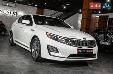 Седан Kia Optima 2015 в 