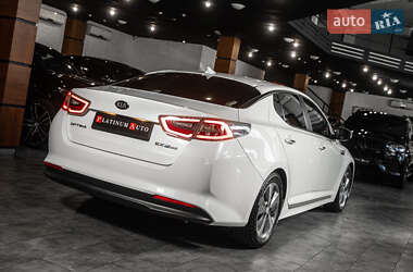 Седан Kia Optima 2015 в 