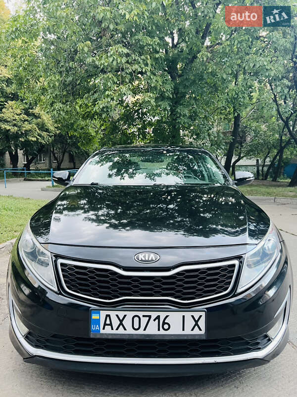 Седан Kia Optima 2012 в Харкові