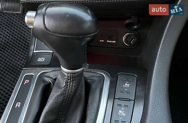 Седан Kia Optima 2014 в 
