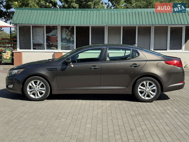 Седан Kia Optima 2012 в Кам'янці