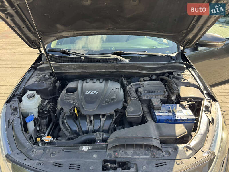 Седан Kia Optima 2012 в Кам'янці