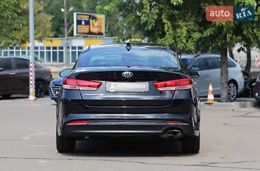 Седан Kia Optima 2016 в 