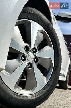 Седан Kia Optima 2014 в 