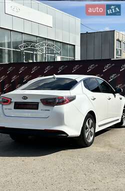 Седан Kia Optima 2014 в 