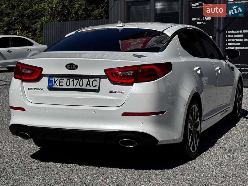 Седан Kia Optima 2015 в Днепре