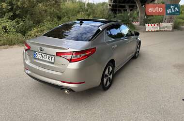 Седан Kia Optima 2013 в 