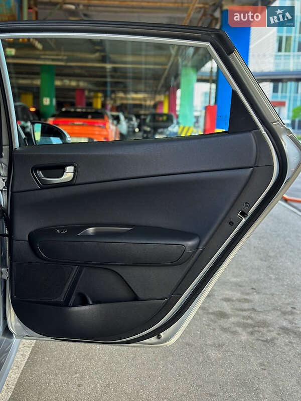 Седан Kia Optima 2016 в Києві