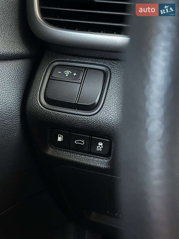 Седан Kia Optima 2016 в Києві