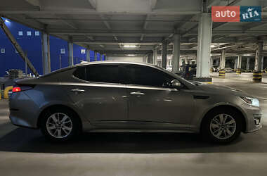 Седан Kia Optima 2015 в Киеве