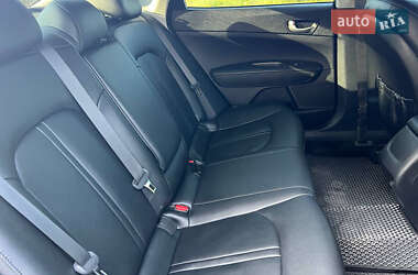 Седан Kia Optima 2017 в Козельце
