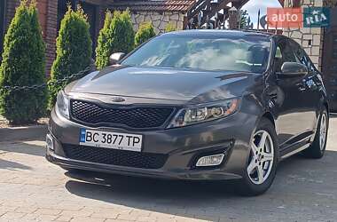 Седан Kia Optima 2014 в 