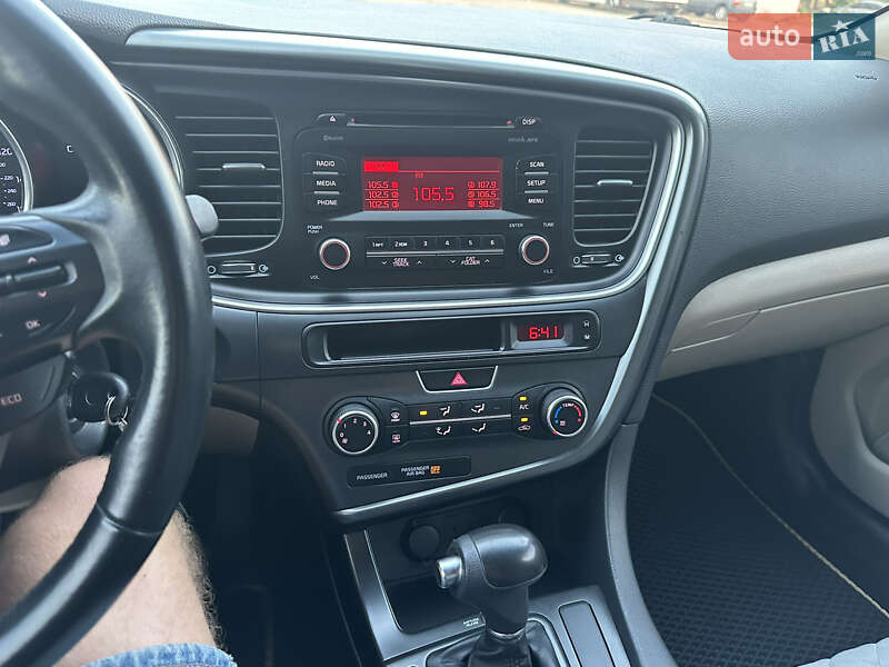 Седан Kia Optima 2013 в Нежине