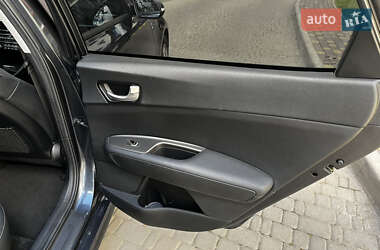 Седан Kia Optima 2019 в 