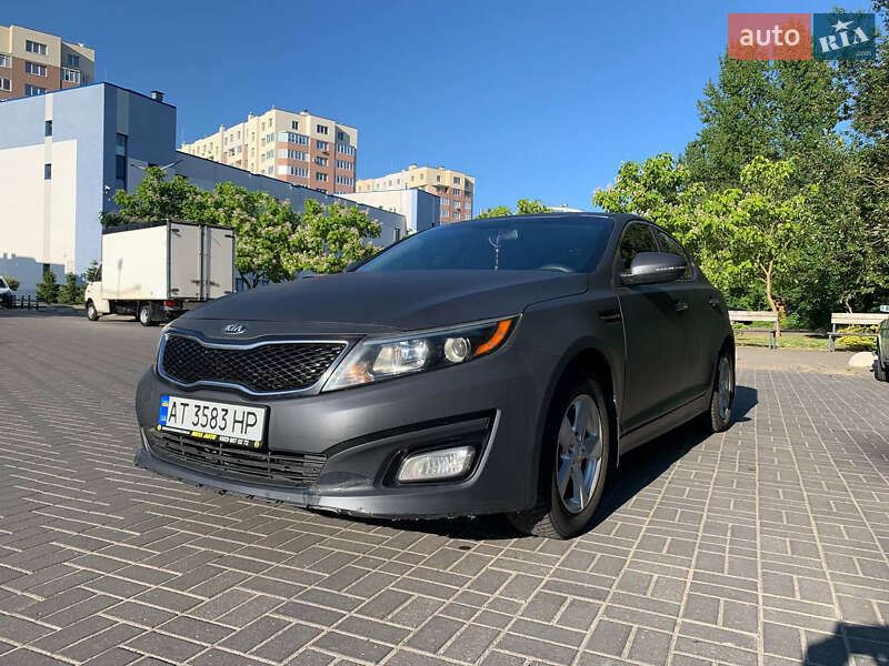 Седан Kia Optima 2015 в Львове