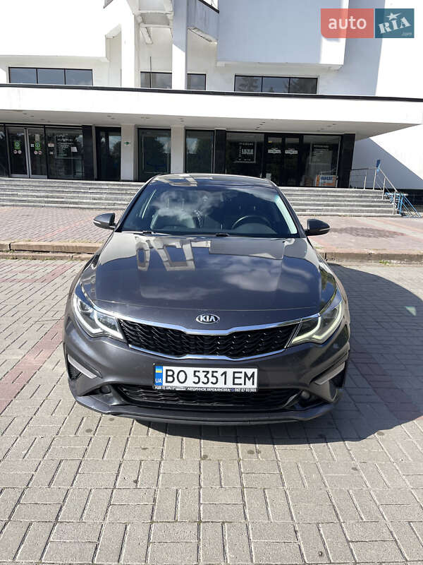 Седан Kia Optima 2018 в Тернополі