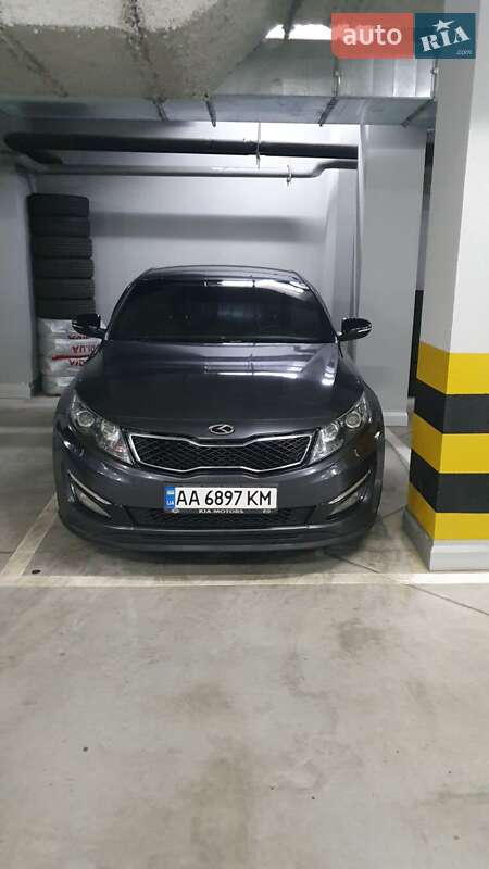 Седан Kia Optima 2012 в Киеве