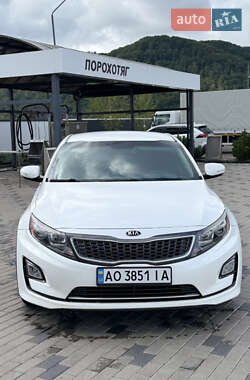 Седан Kia Optima 2015 в 
