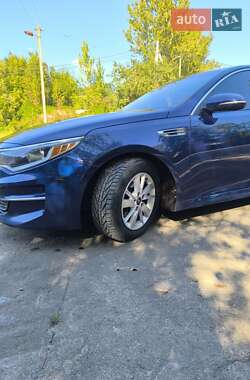 Седан Kia Optima 2016 в Киеве