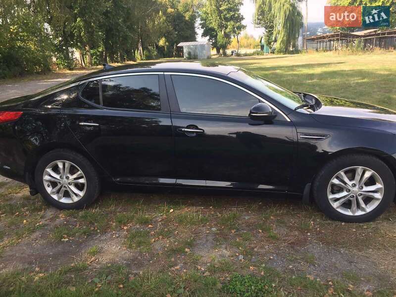 Седан Kia Optima 2012 в Монастырище